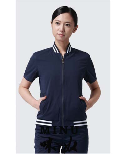 咪奴服装